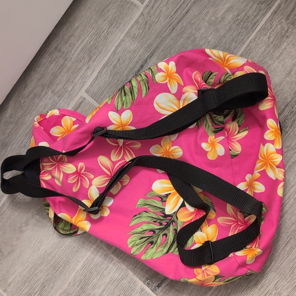 Floral Pink Drawstring Backpack - Picture 4 of 6